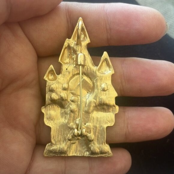 Kirks Folly  Style Beautiful MAGICAL CASTLE BROOCH PIN - Picture 4 of 4